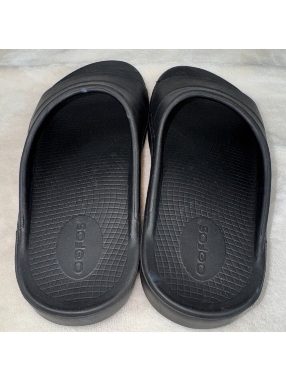Oofos OOAHH Sandals Unisex Recovery Slide Shoes Black Unisex Men’s 6 Women’s 8 - Picture 7 of 8